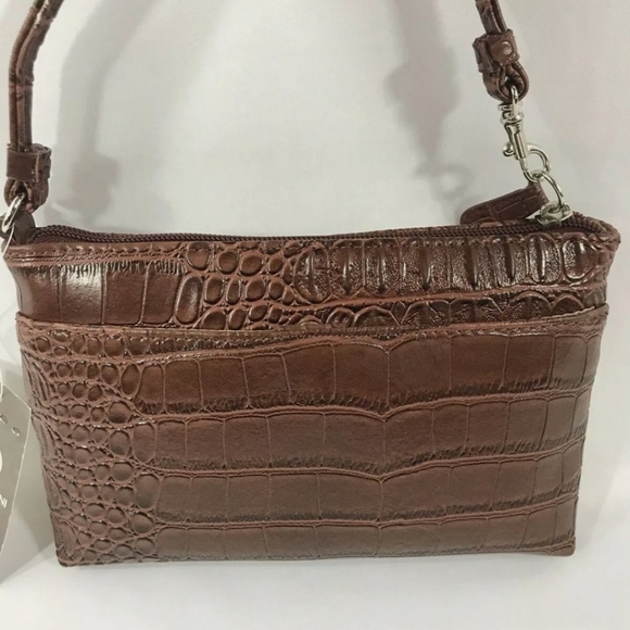 Giani Bernini Wristlet - Picture 2 of 7